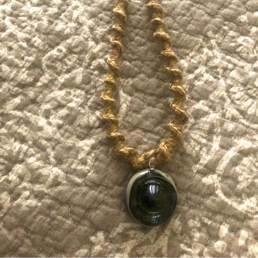 Hemp glass necklace